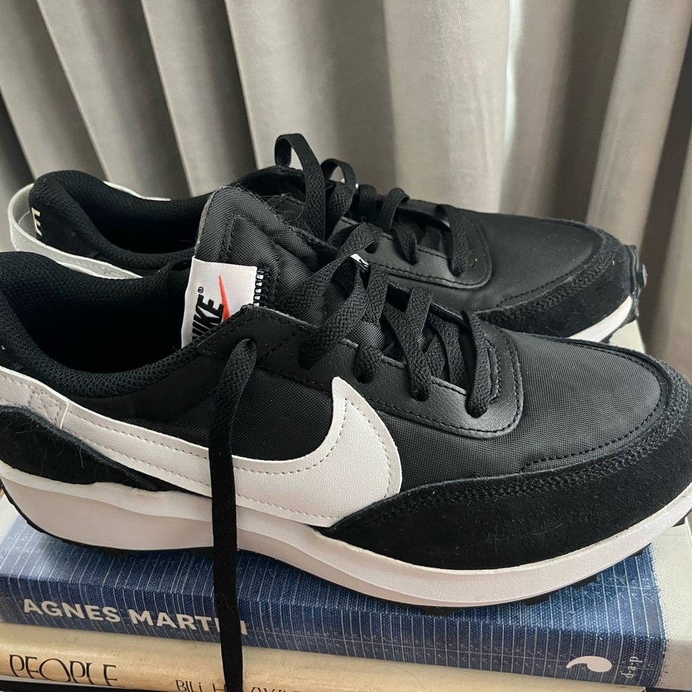 Nike Black and White Men's Low-Top Sneaker with White Swoosh NWOT